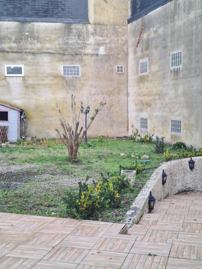Le Royal Hotel Saint-Pol-sur-Ternoise Bagian luar foto